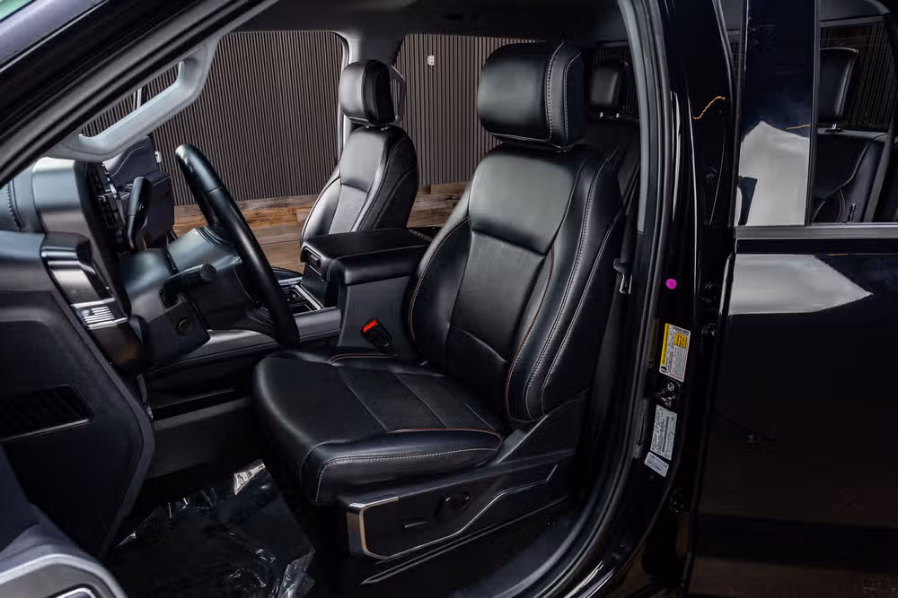 2024 Ford F-250 Super Duty Lariat Crew Cab Image 30
