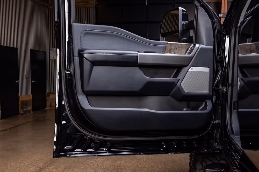 2024 Ford F-250 Super Duty Lariat Crew Cab Image 36
