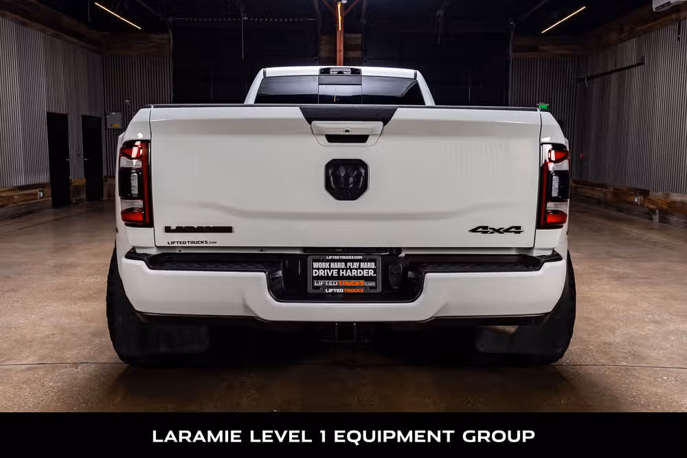 2024 Ram 3500 Laramie Crew Cab Image 8