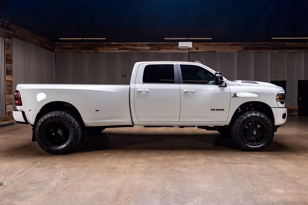 2024 Ram 3500 Laramie Crew Cab Image 11