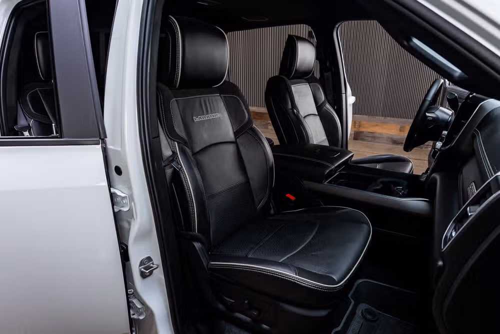 2024 Ram 3500 Laramie Crew Cab Image 30
