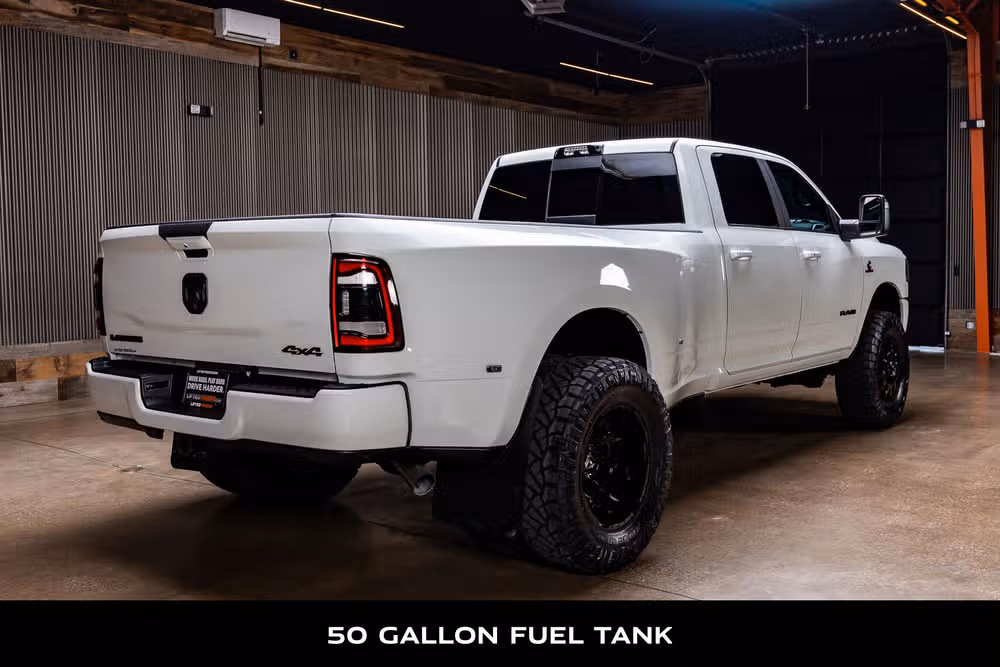 2024 Ram 3500 Laramie Crew Cab Image 10