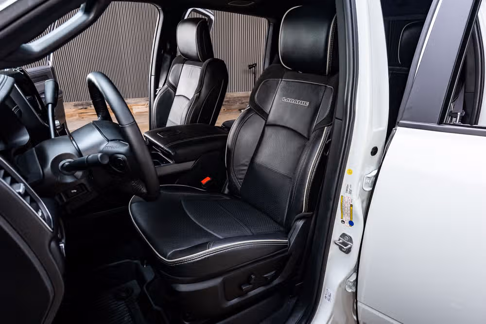 2024 Ram 3500 Laramie Crew Cab Image 29