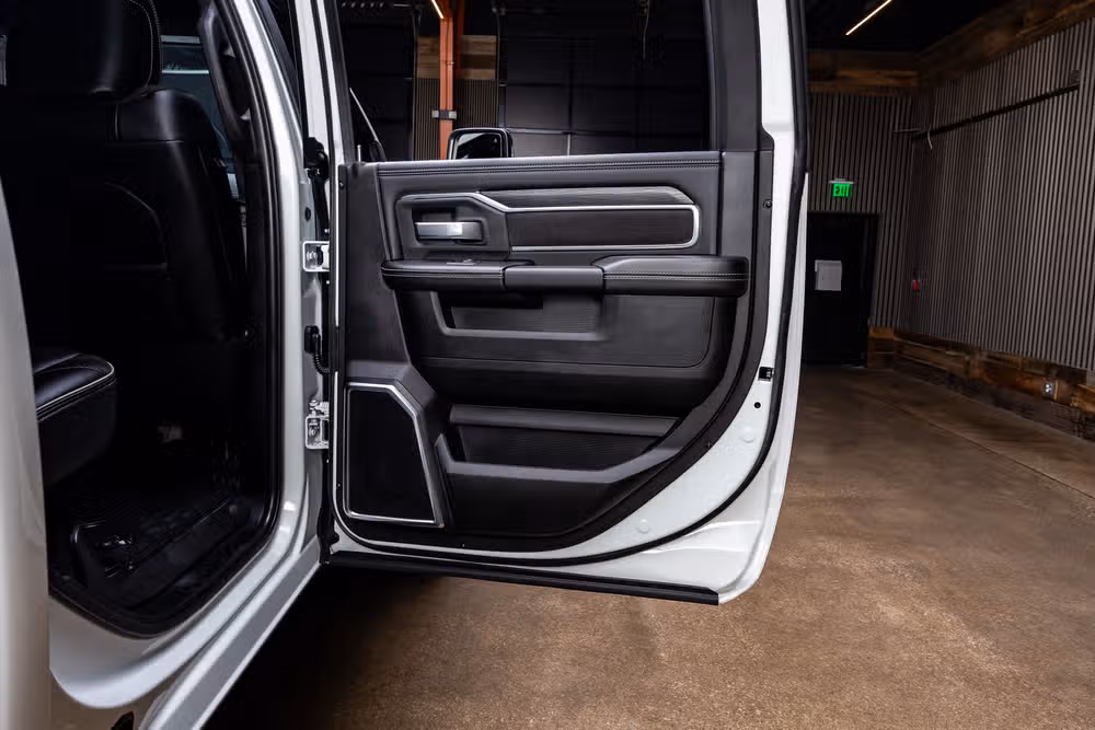 2024 Ram 3500 Laramie Crew Cab Image 38