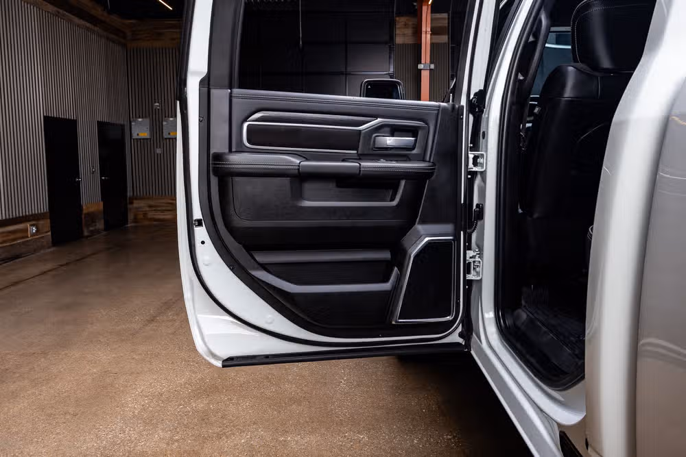 2024 Ram 3500 Laramie Crew Cab Image 37
