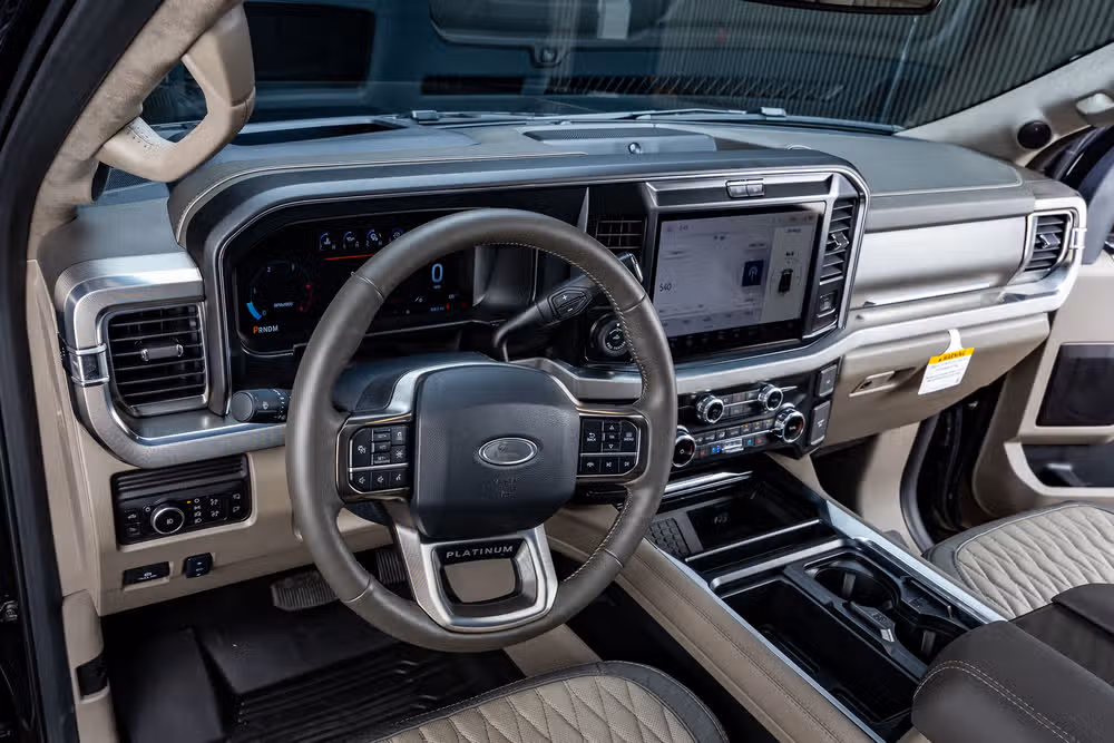 2026 Ford F-350 Super Duty Platinum Plus Crew Cab Image 17