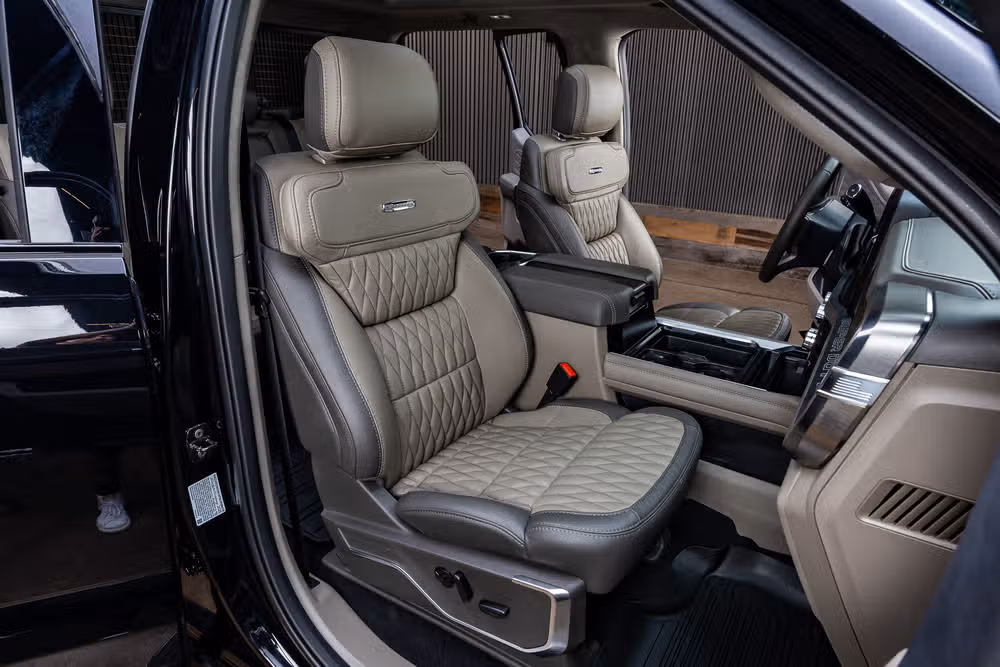 2026 Ford F-350 Super Duty Platinum Plus Crew Cab Image 30
