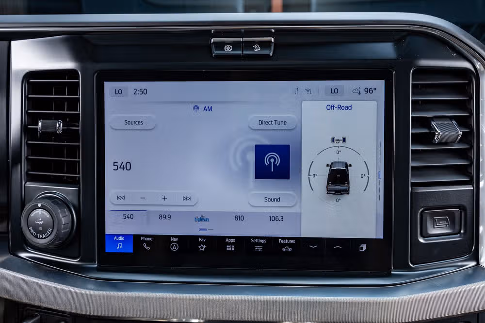 2026 Ford F-350 Super Duty Platinum Plus Crew Cab Image 25