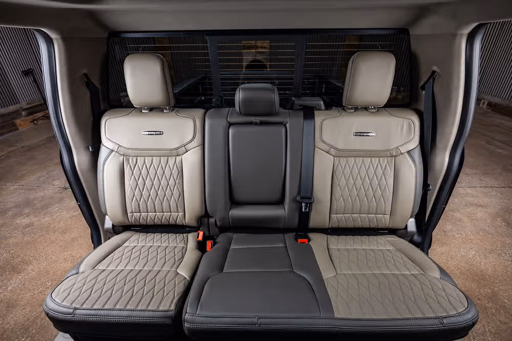 2026 Ford F-350 Super Duty Platinum Plus Crew Cab Image 34
