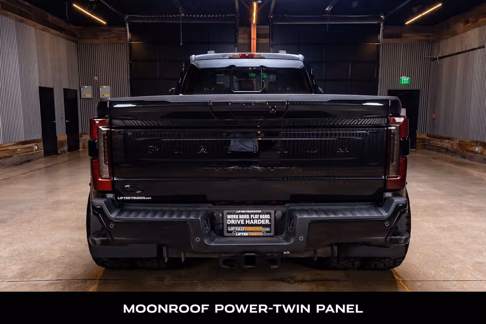 2026 Ford F-350 Super Duty Platinum Plus Crew Cab Image 8