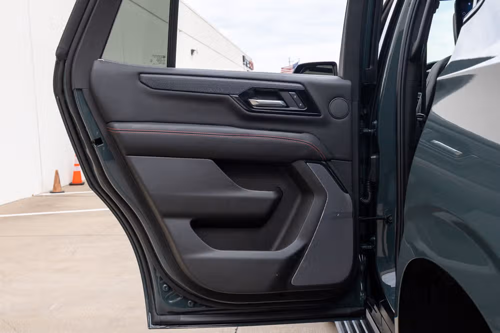 2026 GMC Yukon AT4 Ultimate Image 40