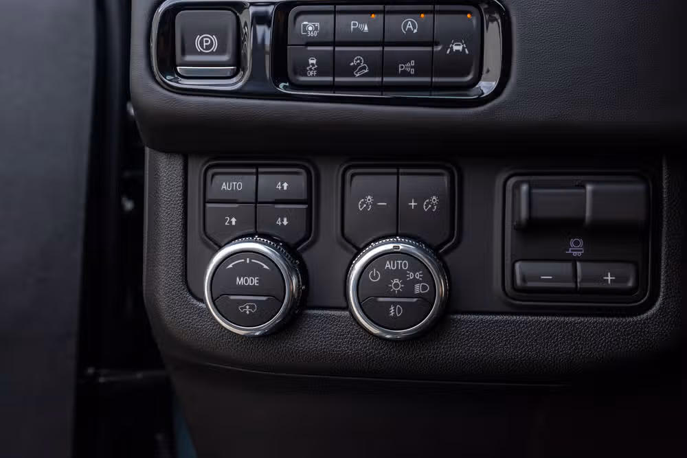 2026 GMC Yukon AT4 Ultimate Image 22