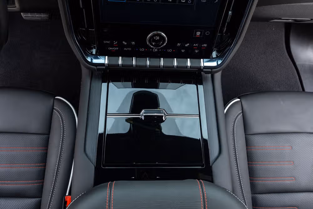 2026 GMC Yukon AT4 Ultimate Image 28