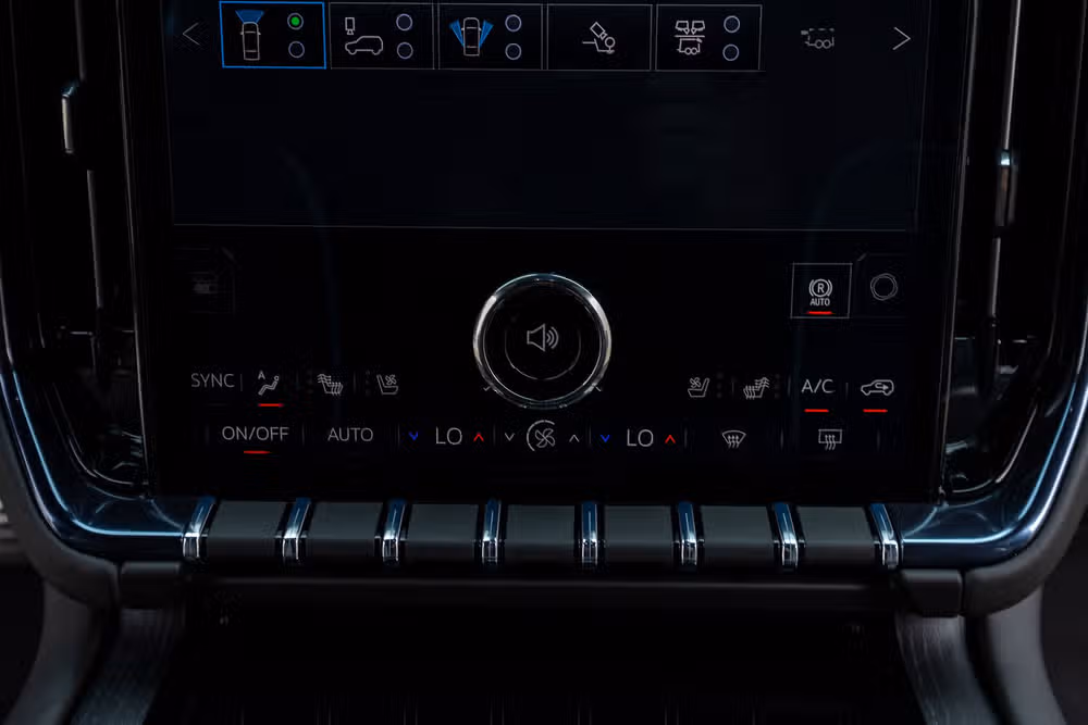 2026 GMC Yukon AT4 Ultimate Image 27