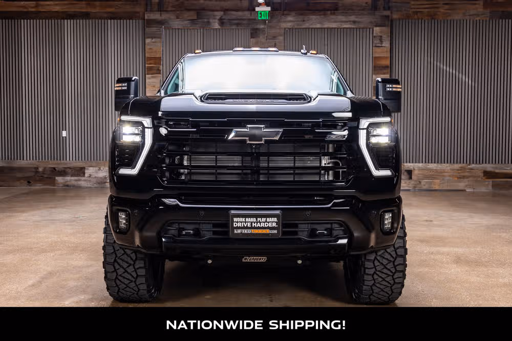 2024 Chevrolet Silverado 2500HD LTZ Crew Cab Image 4