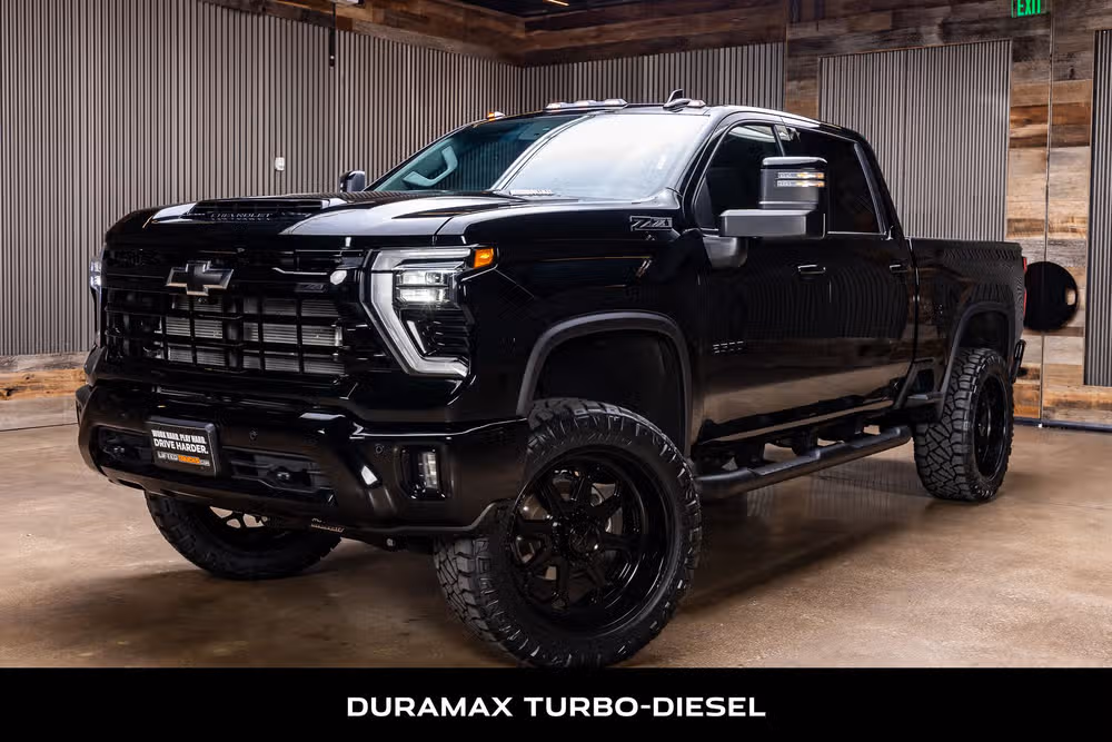 2024 Chevrolet Silverado 2500HD LTZ Crew Cab Image 5