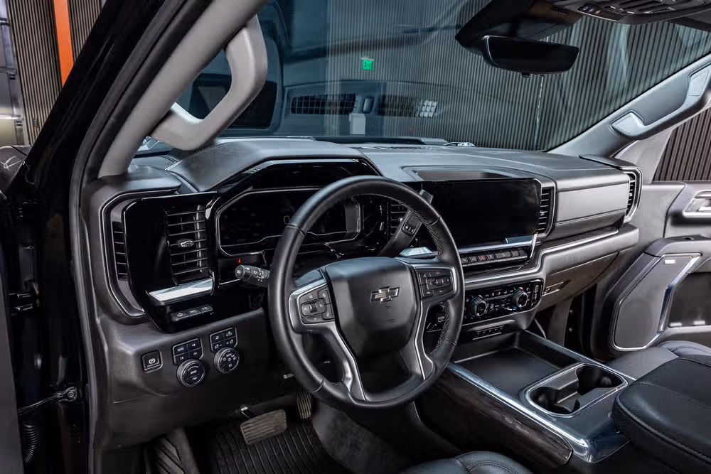 2024 Chevrolet Silverado 2500HD LTZ Crew Cab Image 17