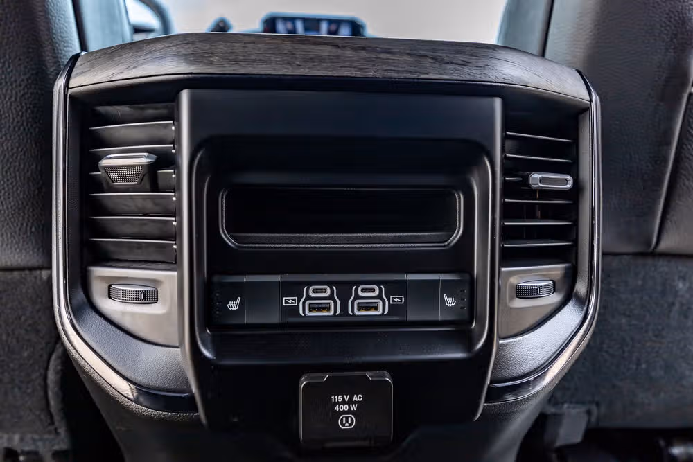 2025 Ram 3500 Limited Mega Cab Image 32