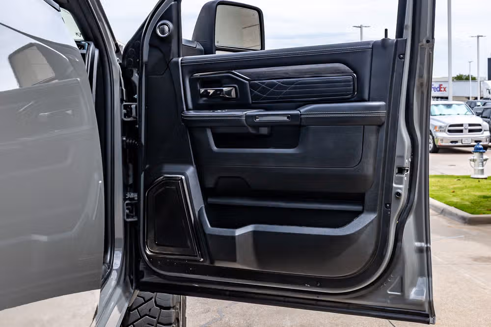 2025 Ram 3500 Limited Mega Cab Image 36