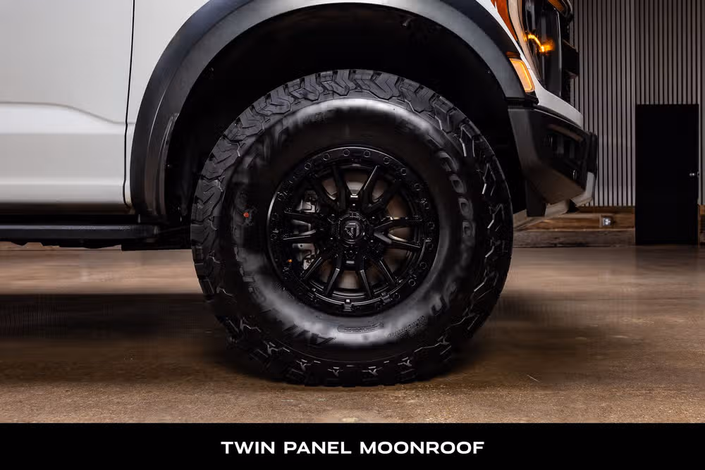 2021 Ford F-150 Raptor SuperCrew Image 11