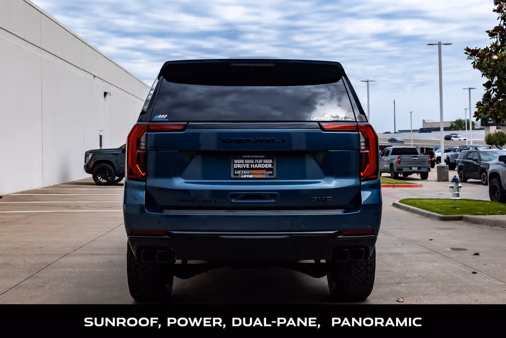 2025 GMC Yukon XL Denali Reserve Image 8