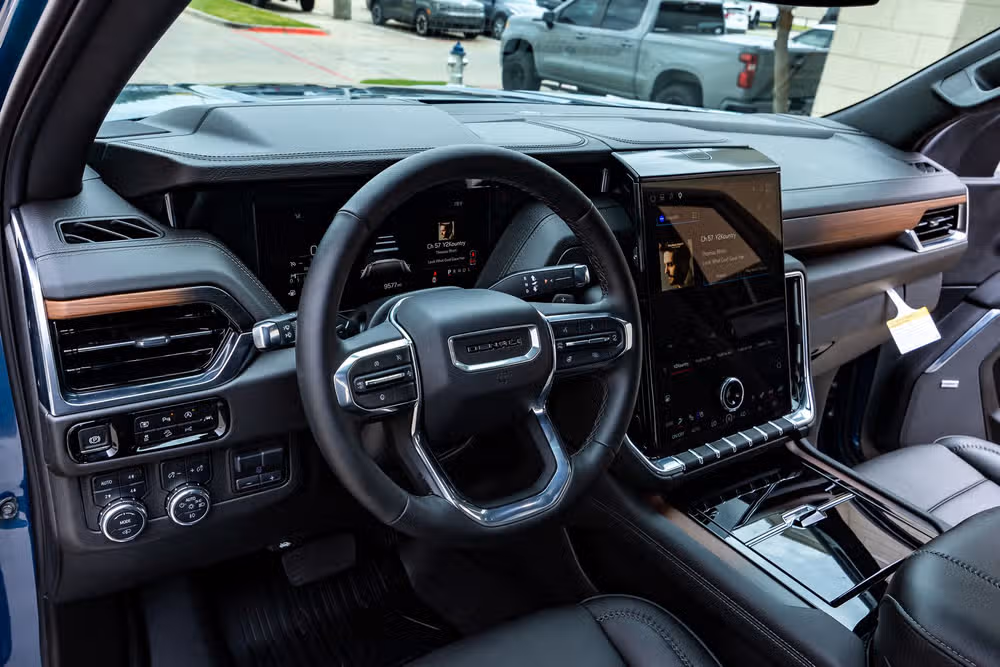 2025 GMC Yukon XL Denali Reserve Image 17