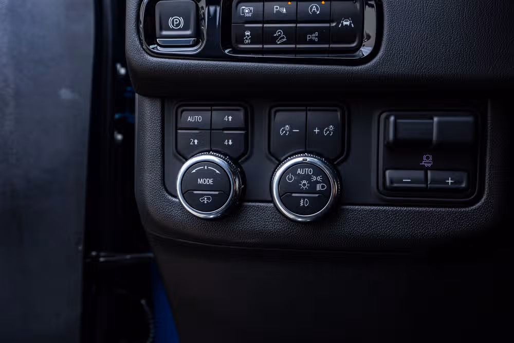 2025 GMC Yukon XL Denali Reserve Image 22