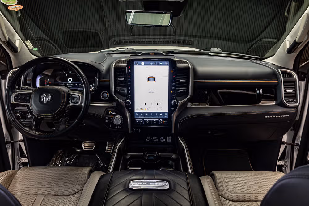 2025 Ram 1500 Tungsten Crew Cab Image 17