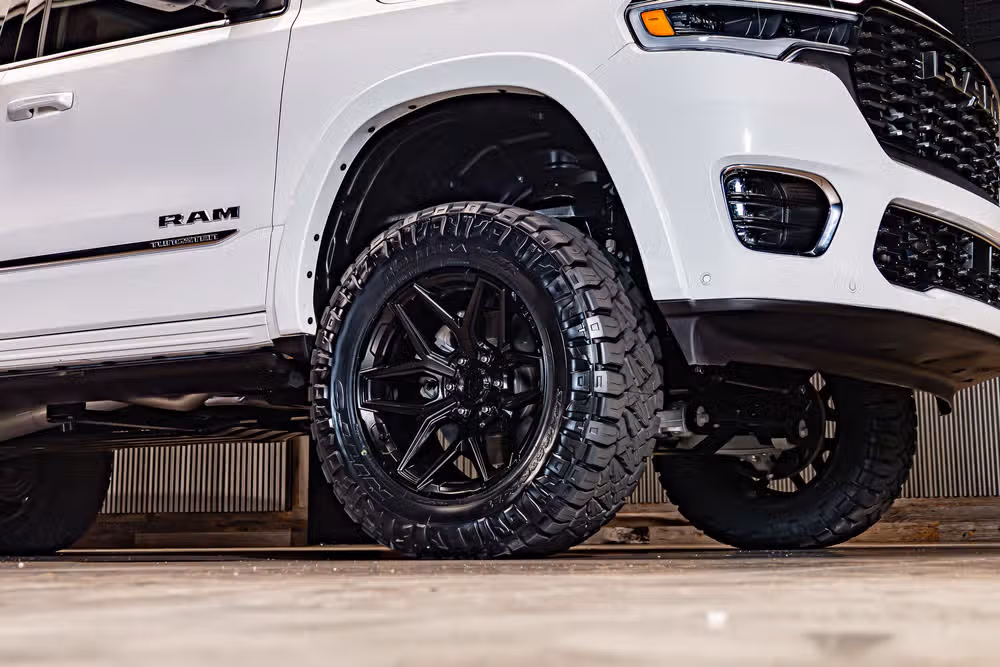 2025 Ram 1500 Tungsten Crew Cab Image 15