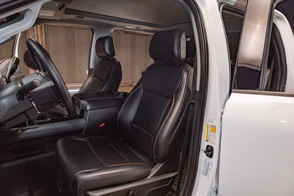 2025 Ford F-250 Super Duty Lariat Crew Cab Image 23