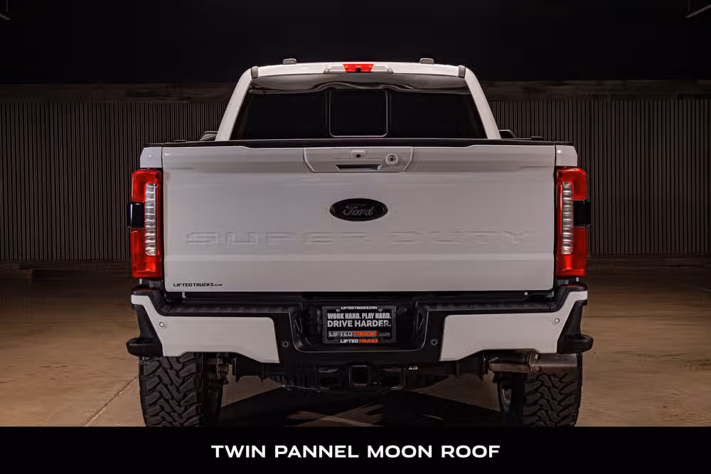 2025 Ford F-250 Super Duty Lariat Crew Cab Image 7