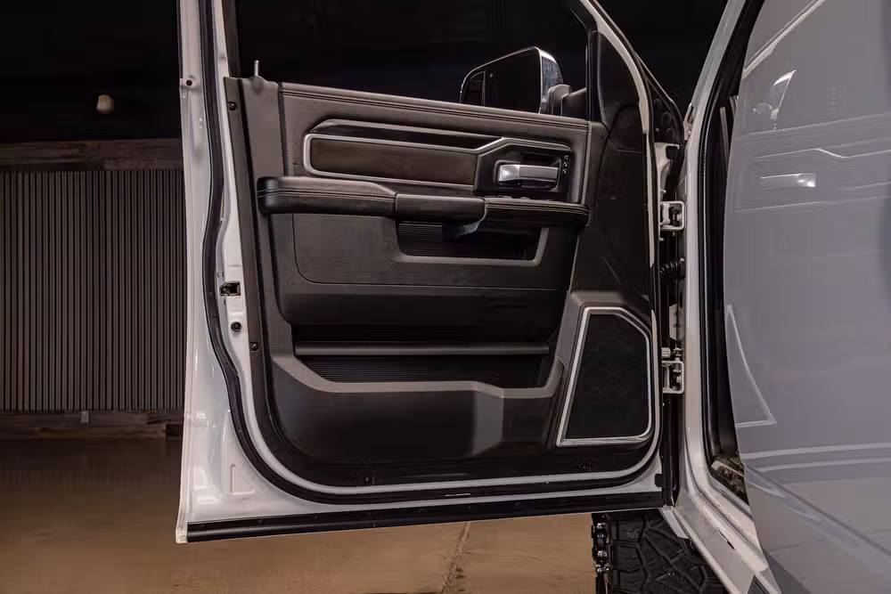 2020 Ram 3500 Laramie Crew Cab Image 33