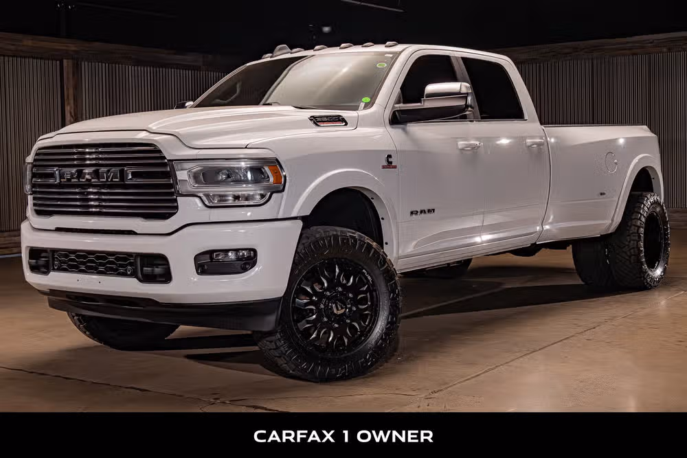 2020 Ram 3500 Laramie Crew Cab Image 5