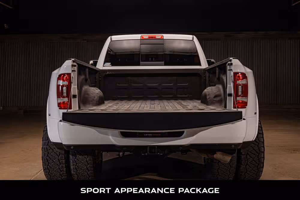 2020 Ram 3500 Laramie Crew Cab Image 9