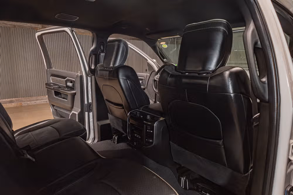 2020 Ram 3500 Laramie Crew Cab Image 29