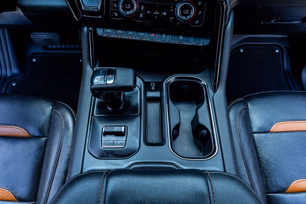 2023 GMC Sierra 1500 AT4 Crew Cab Image 28