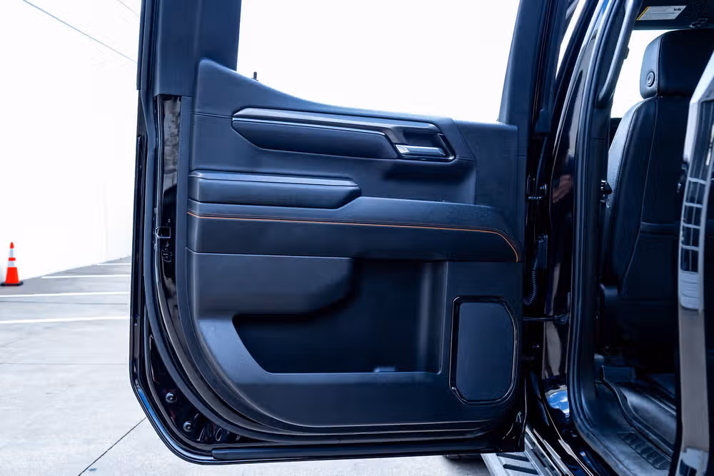 2023 GMC Sierra 1500 AT4 Crew Cab Image 38