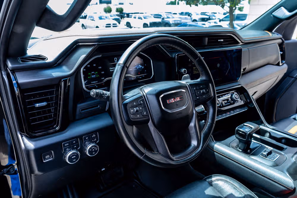 2023 GMC Sierra 1500 AT4 Crew Cab Image 17