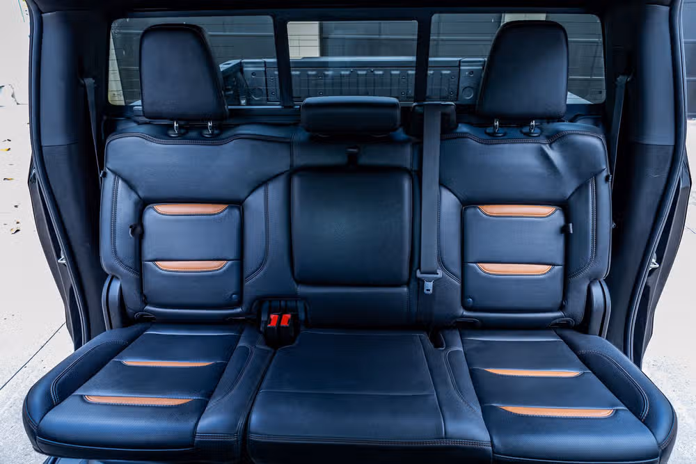2023 GMC Sierra 1500 AT4 Crew Cab Image 35