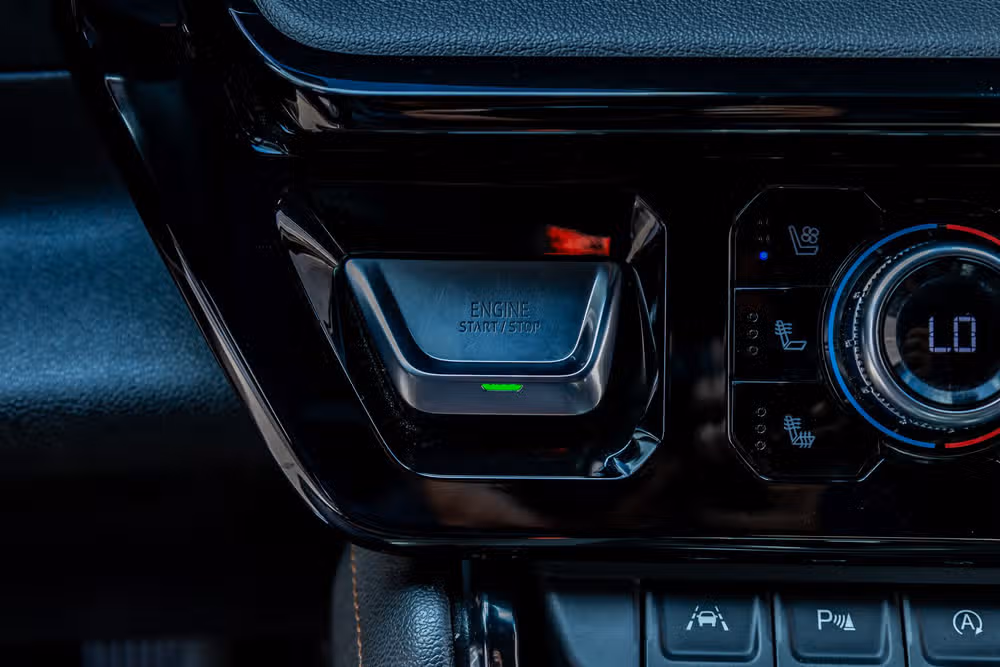 2023 GMC Sierra 1500 AT4 Crew Cab Image 23