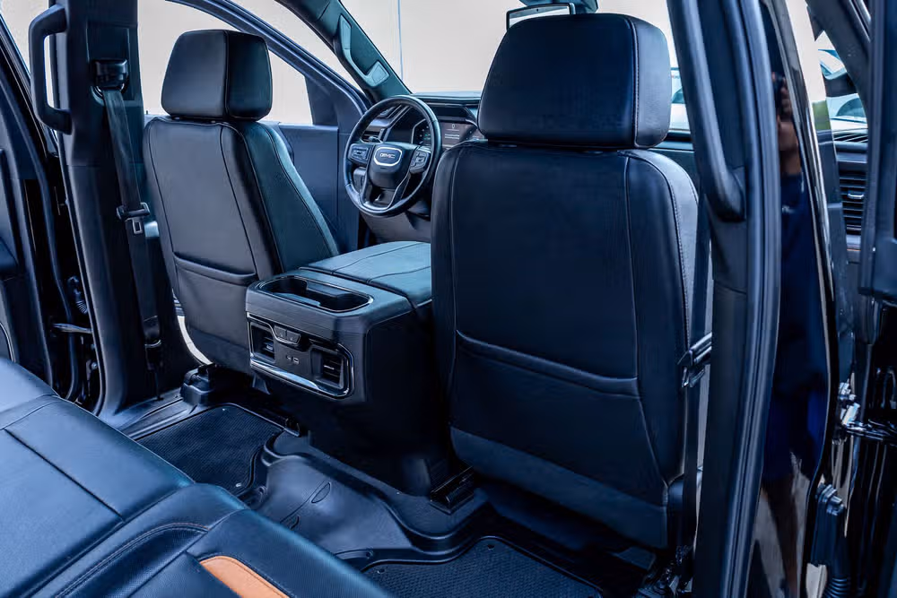 2023 GMC Sierra 1500 AT4 Crew Cab Image 32