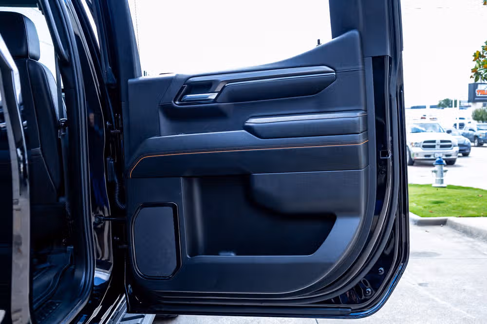 2023 GMC Sierra 1500 AT4 Crew Cab Image 39