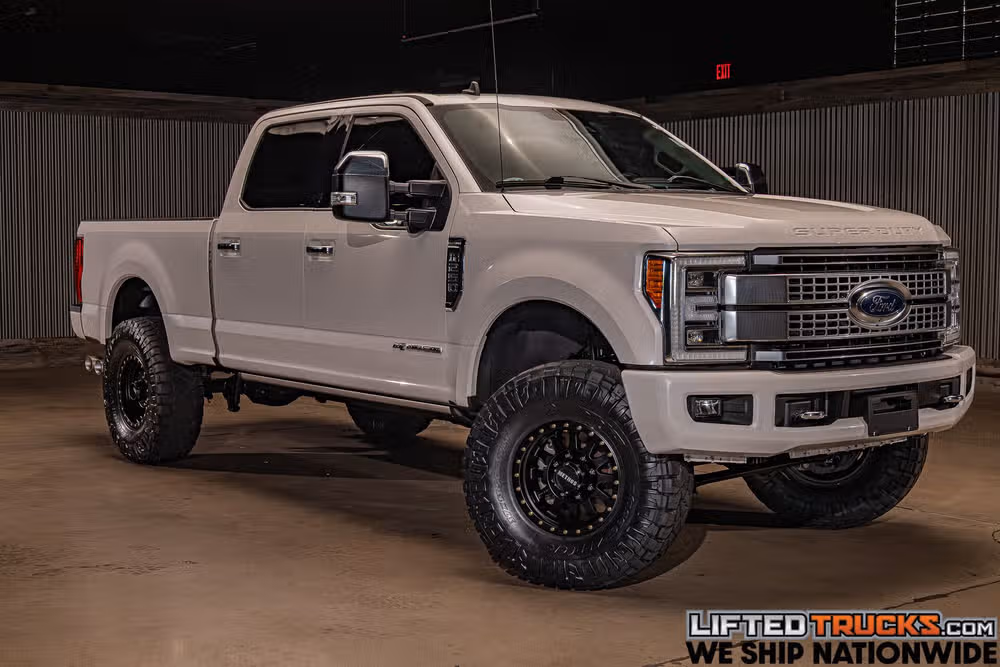 2019 Ford F-250 Super Duty Platinum Crew Cab Image 1