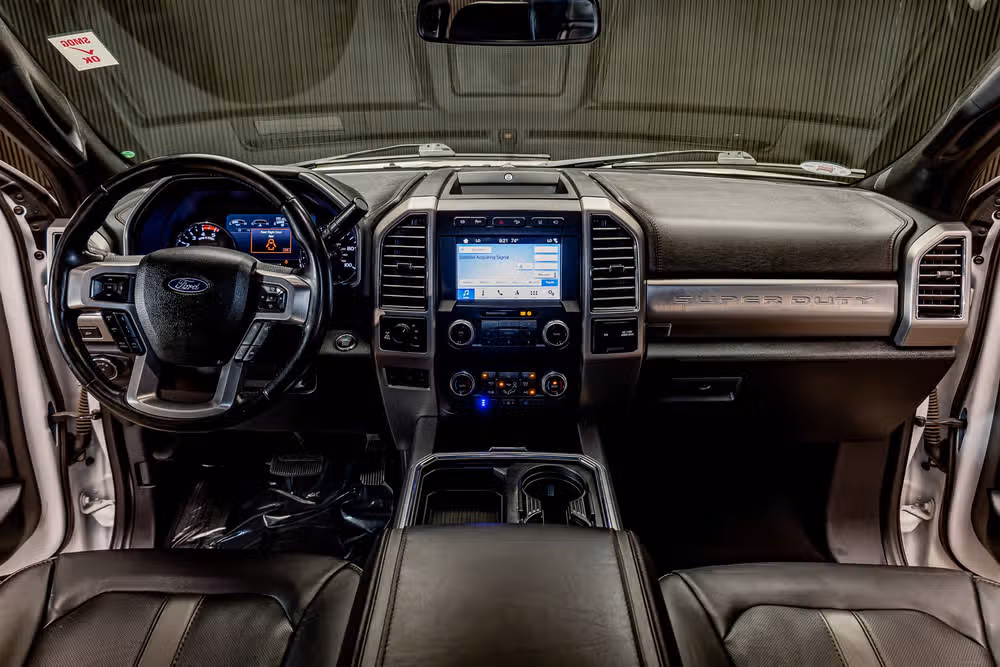 2019 Ford F-250 Super Duty Platinum Crew Cab Image 19