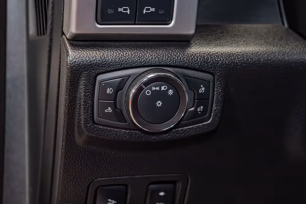 2019 Ford F-250 Super Duty Platinum Crew Cab Image 21