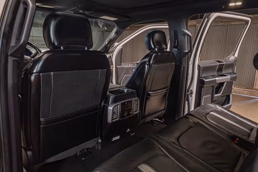 2019 Ford F-250 Super Duty Platinum Crew Cab Image 27