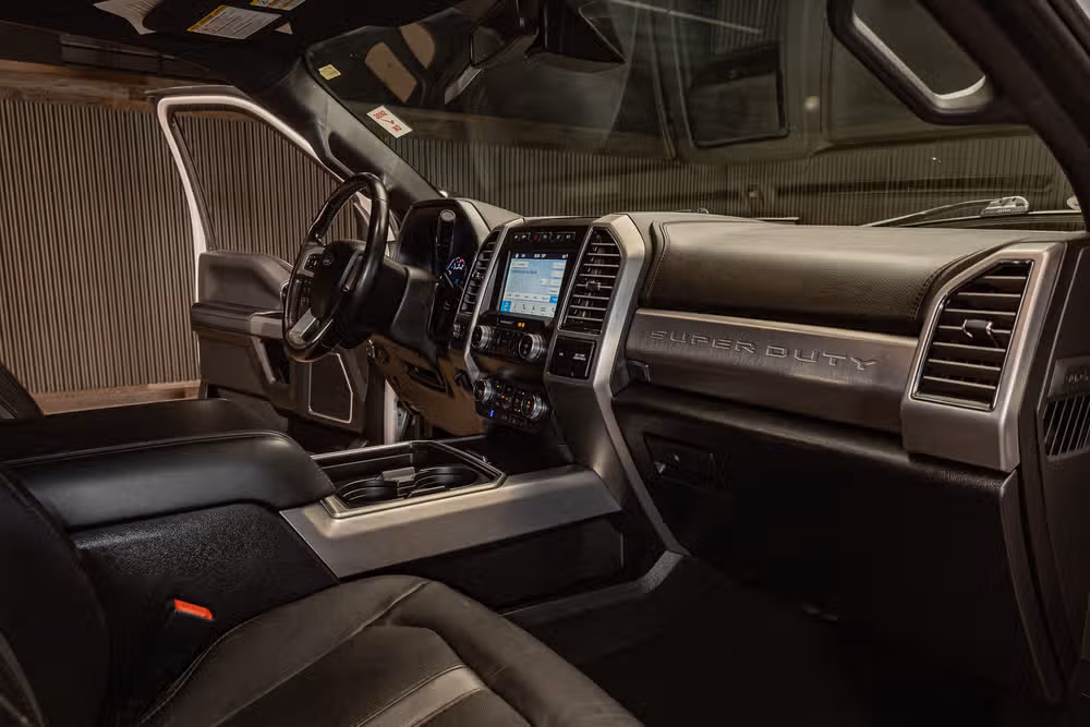 2019 Ford F-250 Super Duty Platinum Crew Cab Image 20