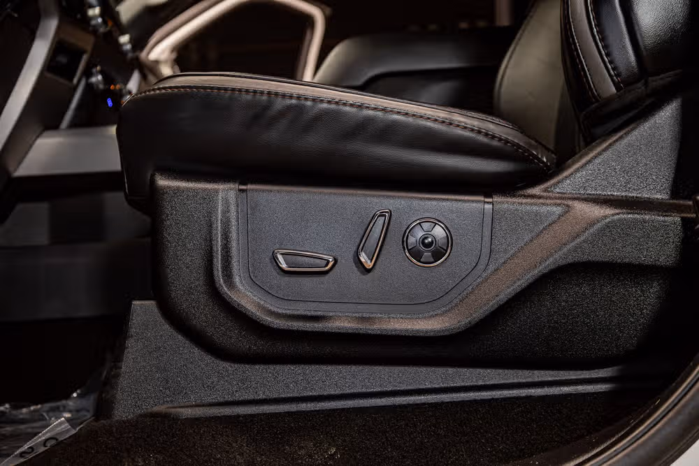 2019 Ford F-250 Super Duty Platinum Crew Cab Image 26