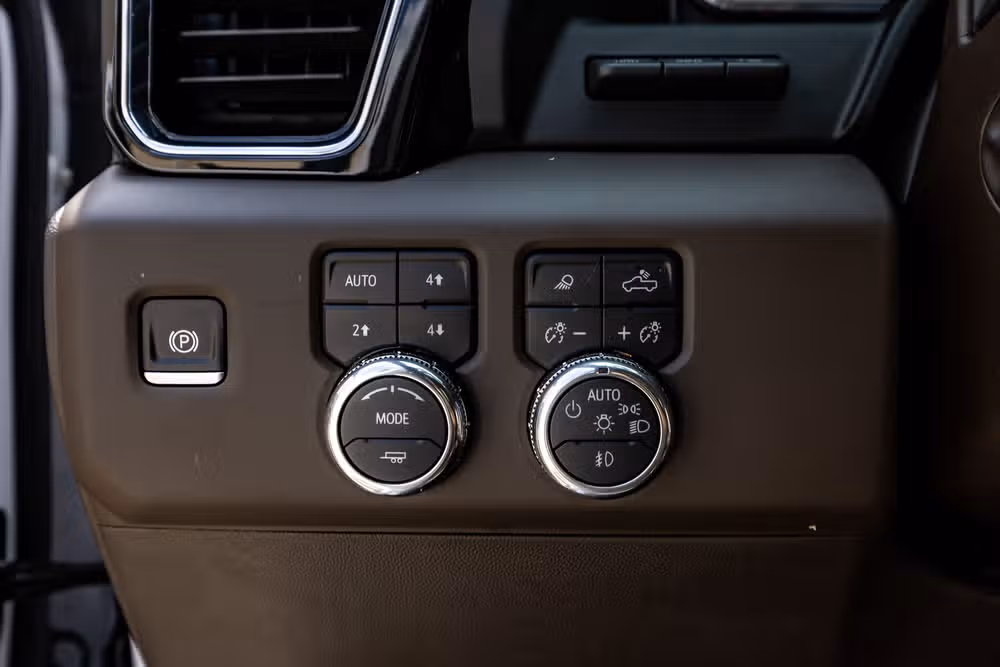 2025 GMC Sierra 1500 Denali Crew Cab Image 22