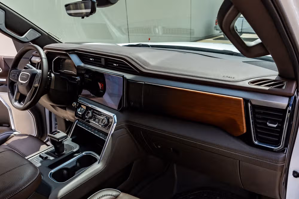 2025 GMC Sierra 1500 Denali Crew Cab Image 18